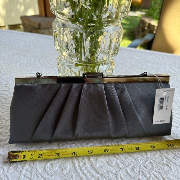 Jessica McClintock Evening Bag Pewter Convertible Clutch Faux Leather NWT - Picture 2 of 5